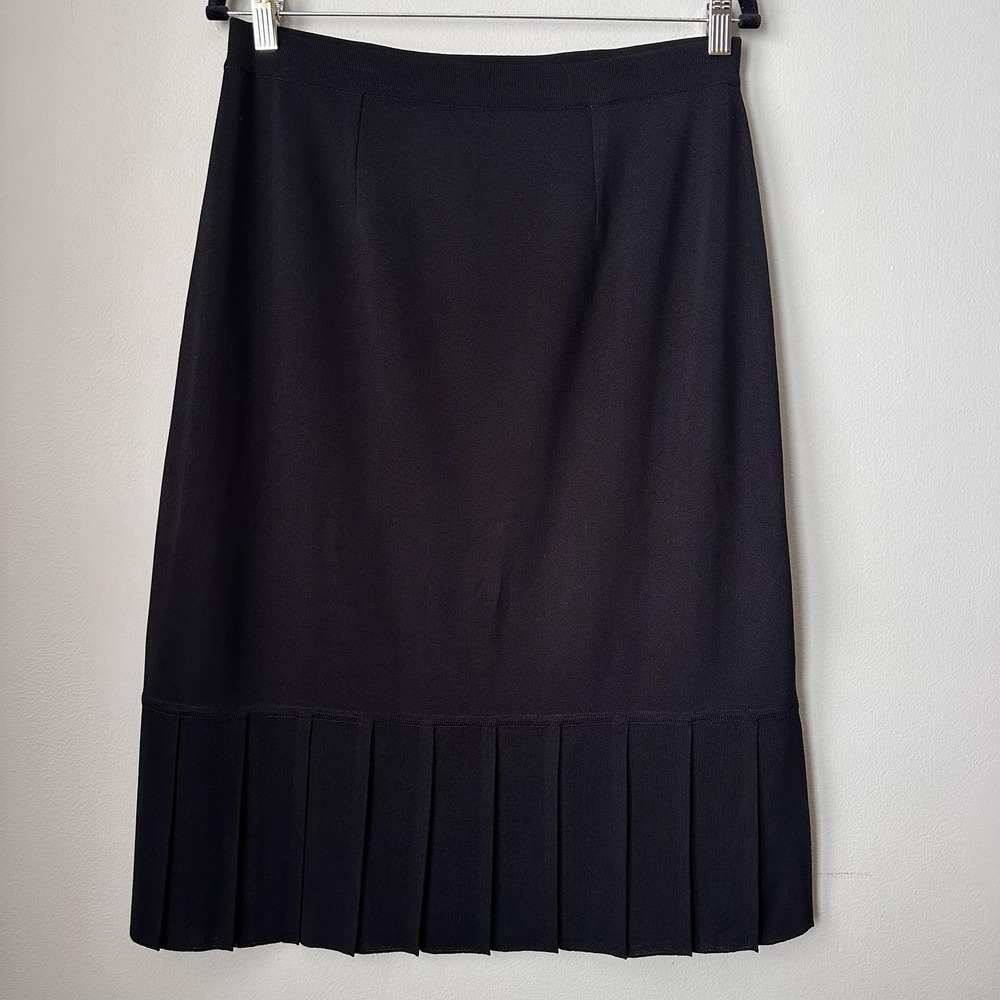 Misook Knit Skirt Womens Medium Black Pleated Hem Pull On‎ Knee Length Classic